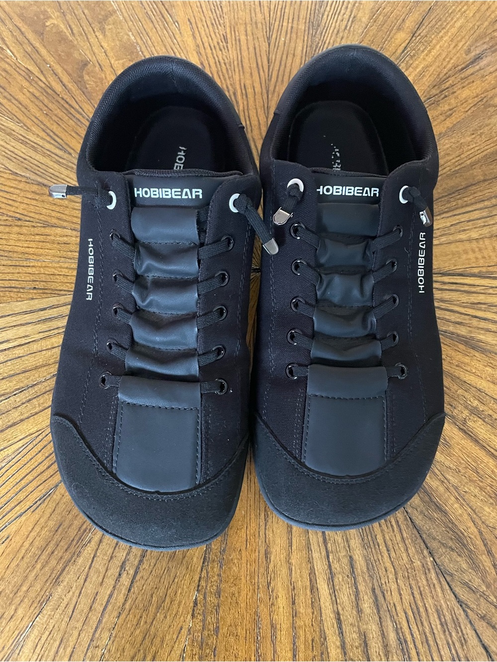 Hobibear Men's Black Athletic Barefoot Lace-Up Sneakers